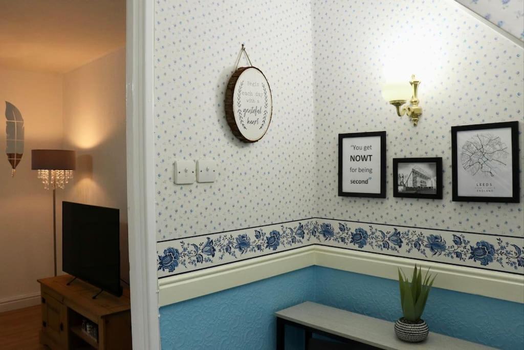 Lovely Staycation With Family Free Parking & Wifi Leeds  Dış mekan fotoğraf